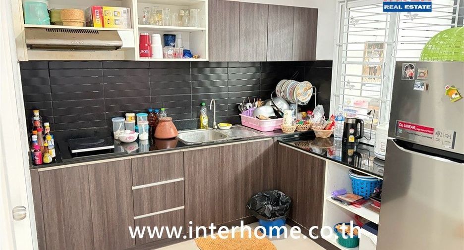 Продажа 3 спальни таунхаус в Кхлонг Сам Ща, Бангкок