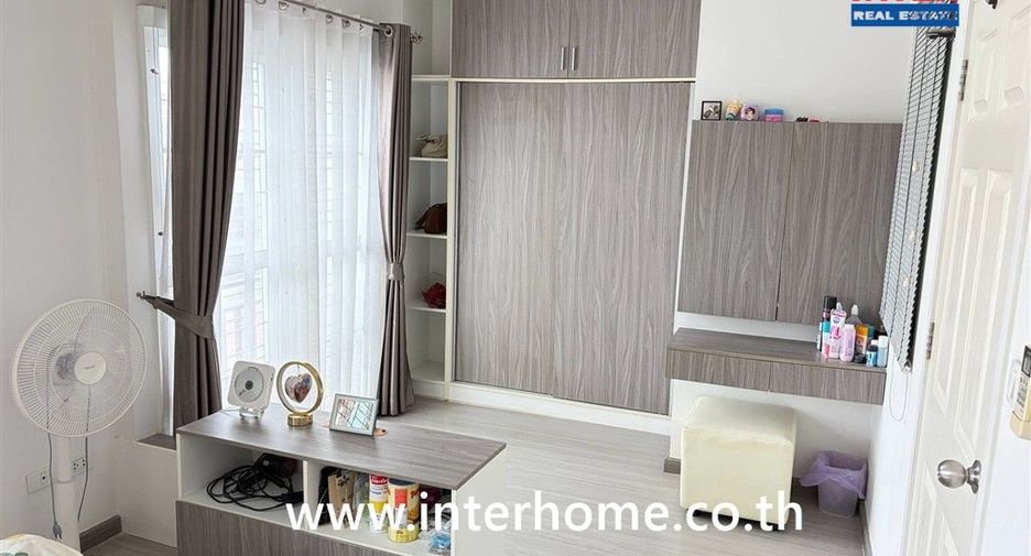 Продажа 3 спальни таунхаус в Кхлонг Сам Ща, Бангкок