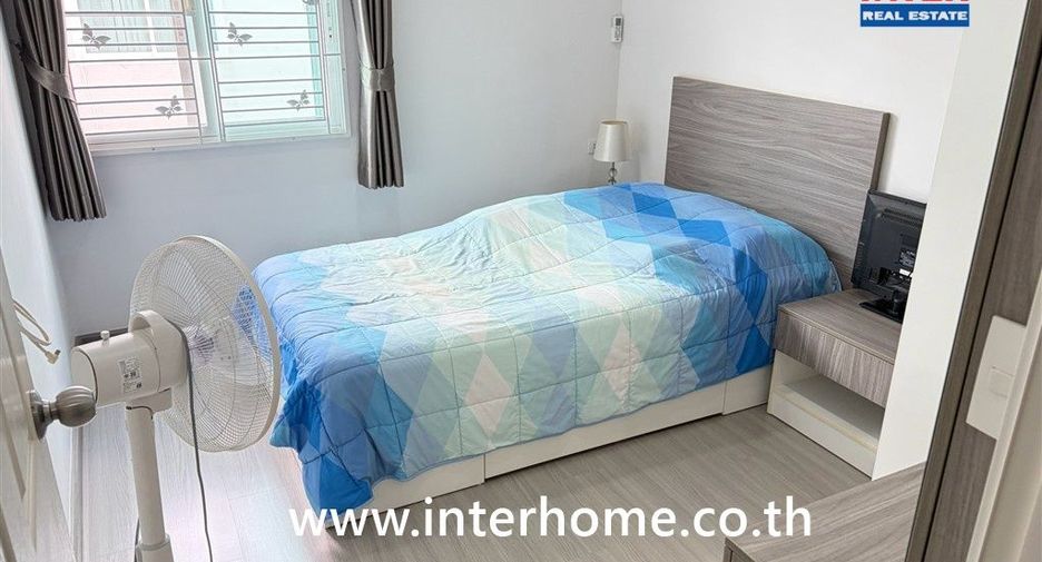 Продажа 3 спальни таунхаус в Кхлонг Сам Ща, Бангкок