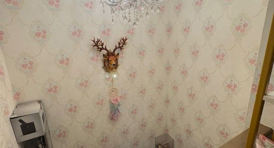 Haus zum Kauf mit 4 Zimmer in Thung Khru, Bangkok
