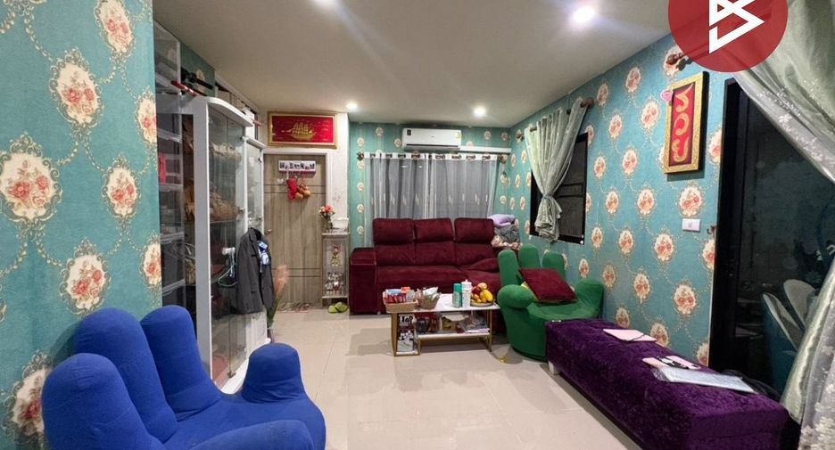 Haus zum Kauf mit 4 Zimmer in Thung Khru, Bangkok