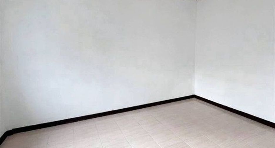 À louer et à vendre 2 chambres maison de ville à Nong Chok, Bangkok