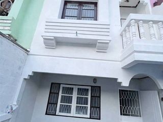 À louer et à vendre 2 chambres maison de ville à Nong Chok, Bangkok