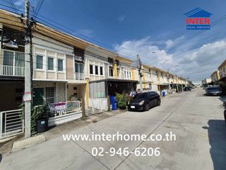 Продажа 4 спальни таунхаус в Sai Noi, Нонтабури