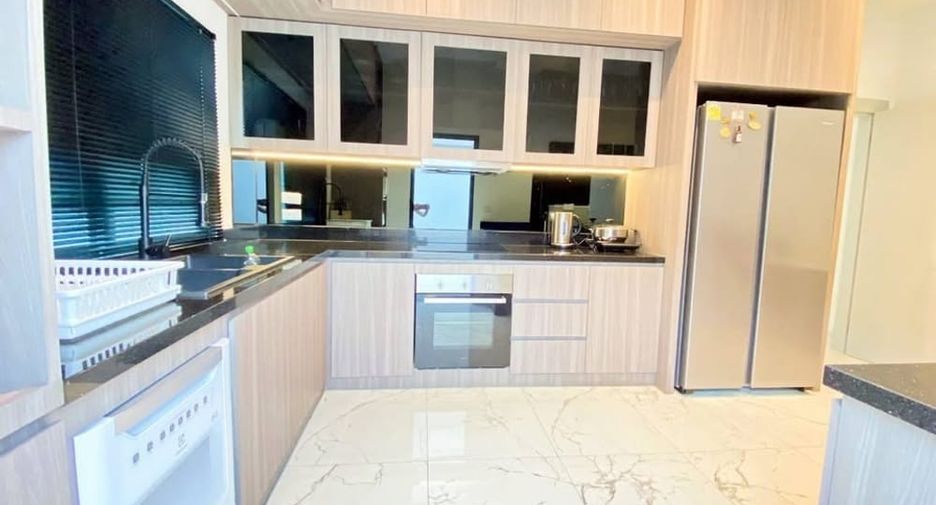 Villa zur Miete mit 6 Zimmer in Bang Lamung, Chonburi