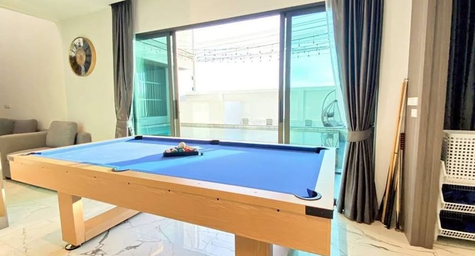 Villa zur Miete mit 6 Zimmer in Bang Lamung, Chonburi