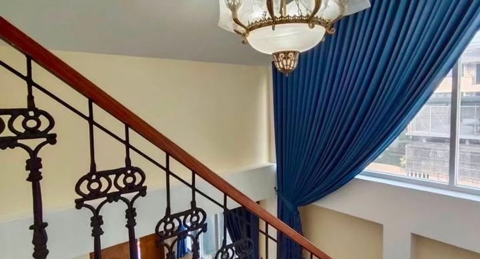 For rent 14 bedrooms house in Mueang Chiang Mai, Chiang Mai