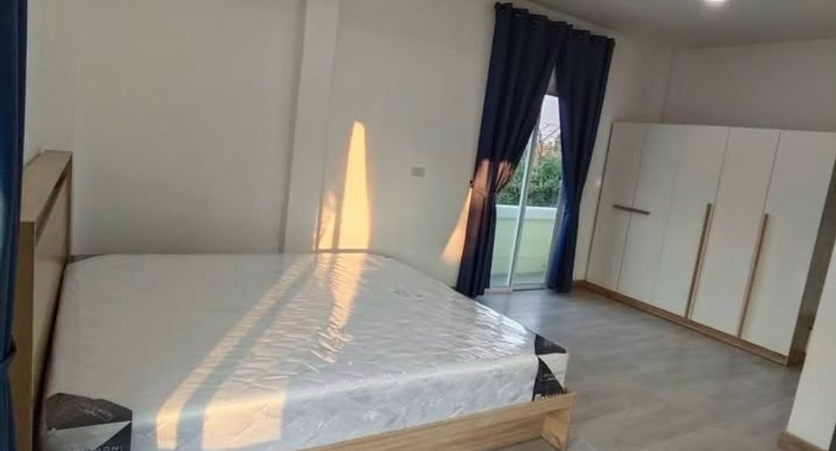 For rent 14 bedrooms house in Mueang Chiang Mai, Chiang Mai