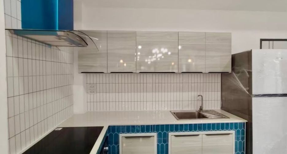 For rent 14 bedrooms house in Mueang Chiang Mai, Chiang Mai
