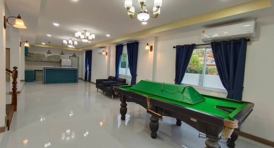For rent 14 bedrooms house in Mueang Chiang Mai, Chiang Mai