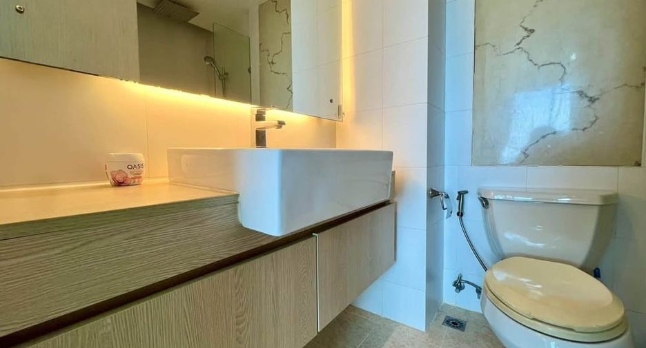 À vendre 2 chambres condo à Jomtien, Pattaya