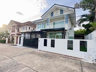 出租 和 出售 4 卧室 独立屋 在 Bang Lamung, Chon Buri