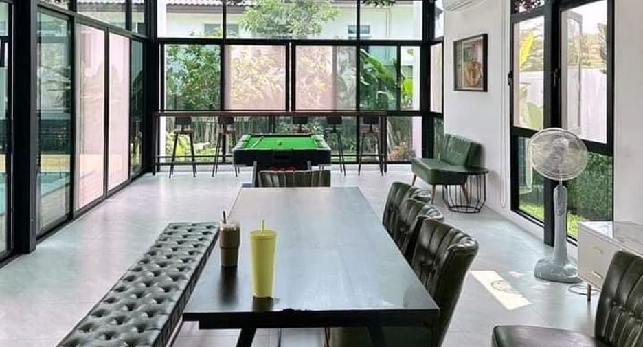 À louer 6 chambres villa à Huay Yai, Pattaya