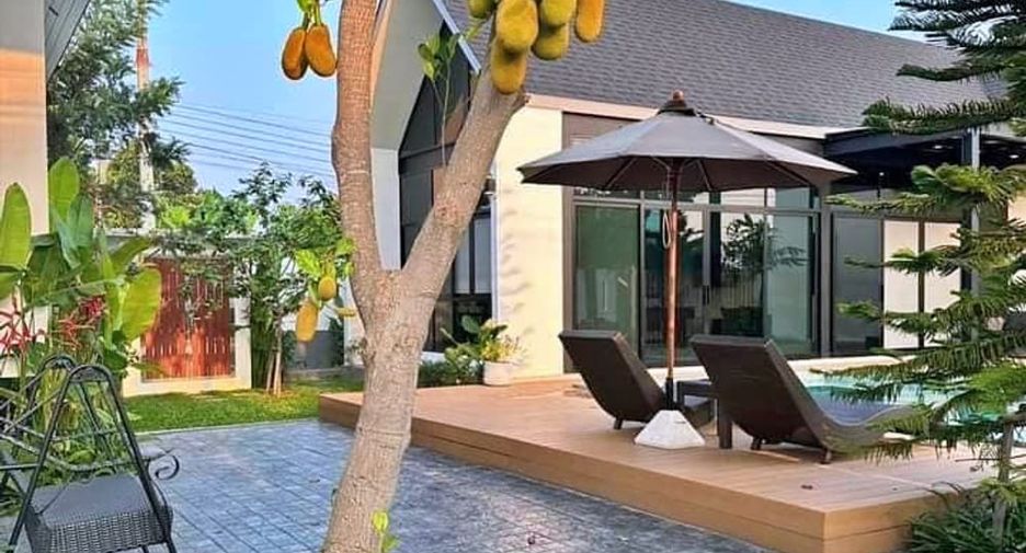 À louer 6 chambres villa à Huay Yai, Pattaya