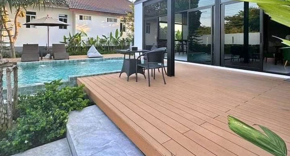 À louer 6 chambres villa à Huay Yai, Pattaya