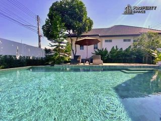 À louer 6 chambres villa à Bang Lamung, Chonburi