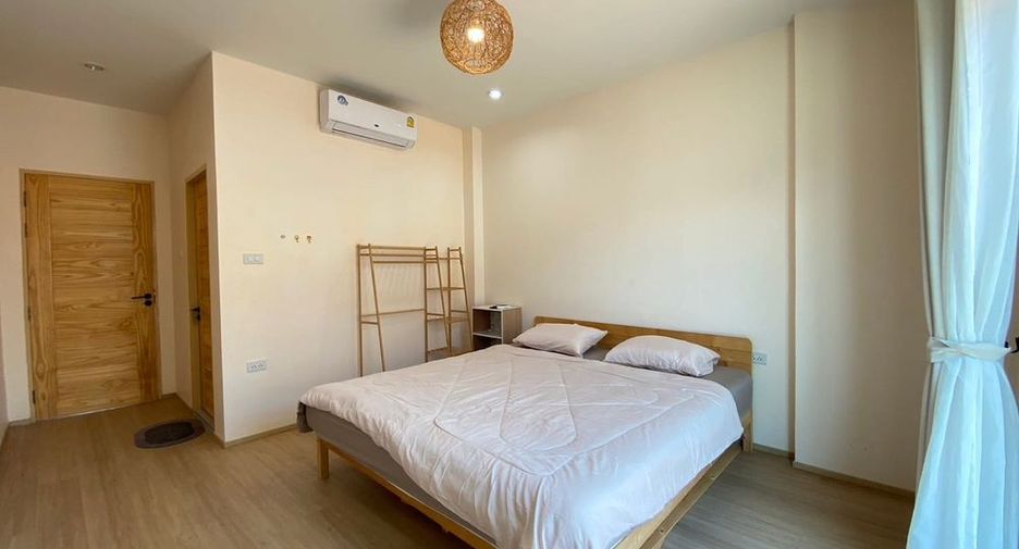For rent and for sale 6 bedrooms villa in Jomtien, Pattaya