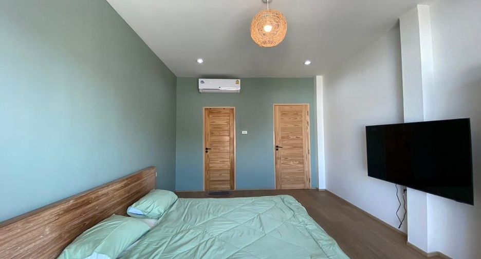 For rent and for sale 6 bedrooms villa in Jomtien, Pattaya