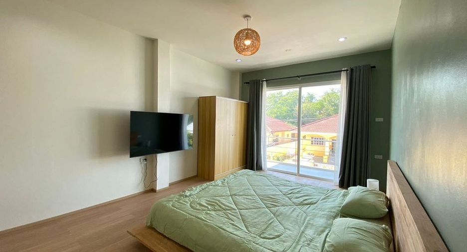 For rent and for sale 6 bedrooms villa in Jomtien, Pattaya