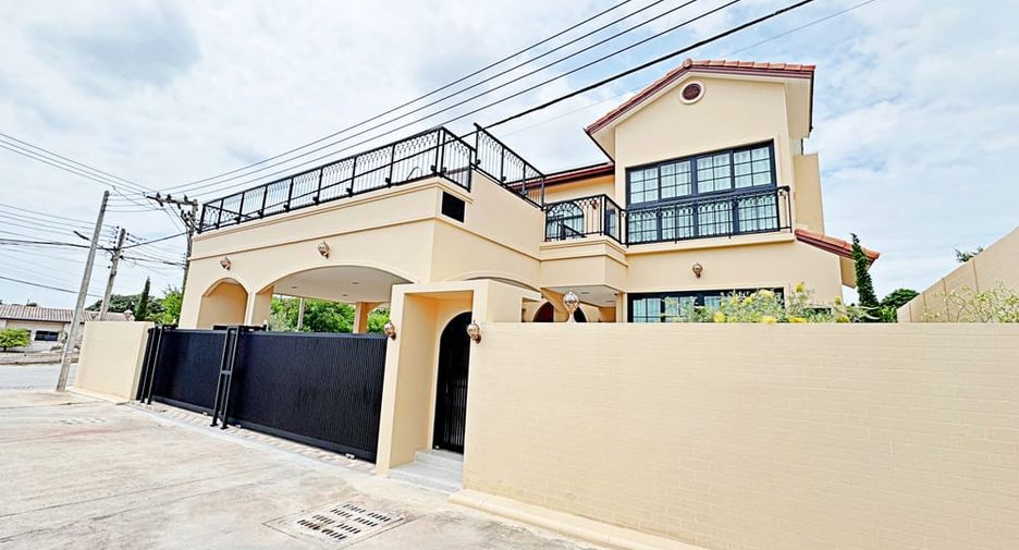 出售 4 卧室 别墅 在 Bang Lamung, Chon Buri