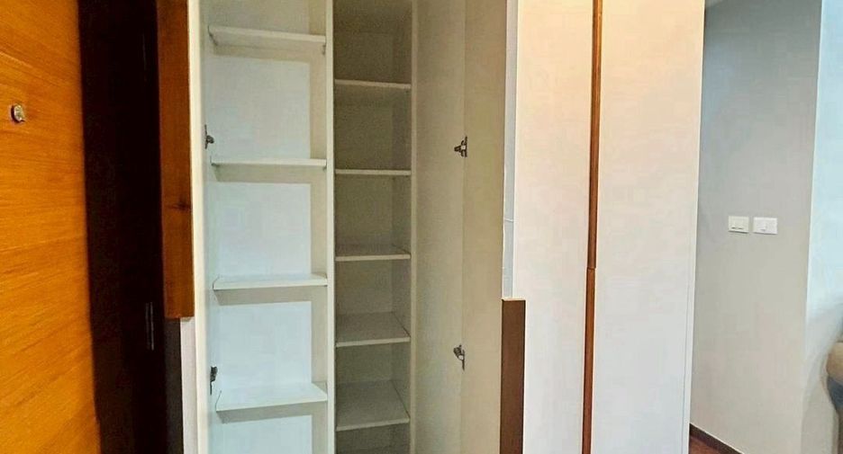 Wohnung zur Miete mit 2 Zimmer in Khlong Toei, Bangkok