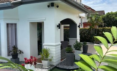 Villa en alquiler y en venta de 4 habitaciones en Mueang Chiang Rai, Chiang Rai
