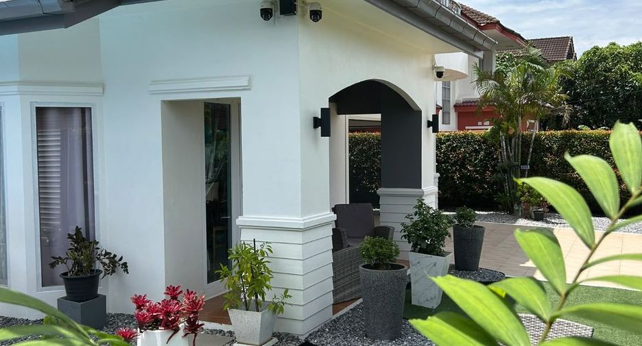 Villa en alquiler y en venta de 4 habitaciones en Mueang Chiang Rai, Chiang Rai