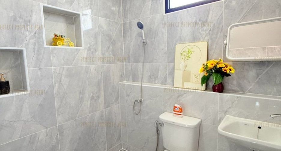 For sale 3 ベッドルーム townhouse in Khan Na Yao, Bangkok