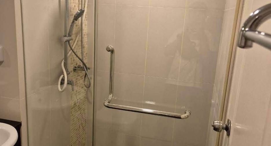 Wohnung zur Miete mit 1 Zimmer in Bang Phlat, Bangkok