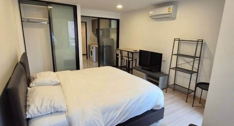 Wohnung zur Miete mit 1 Zimmer in Bang Phlat, Bangkok