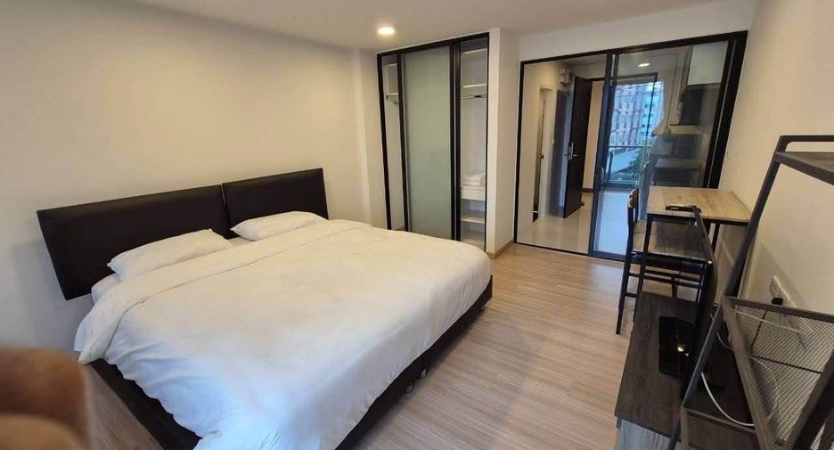 Wohnung zur Miete mit 1 Zimmer in Bang Phlat, Bangkok