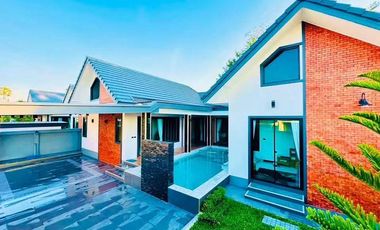 For sale 3 bedrooms villa in Bang Lamung, Chonburi