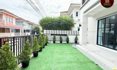 Haus zum Kauf mit 4 Zimmer in Khlong Sam Wa, Bangkok