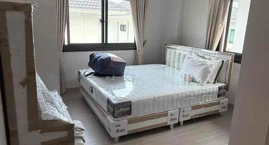 À vendre et à louer 3 chambres maison à Bang Lamung, Chonburi