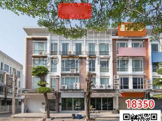 For sale 4 bedrooms retail Space in Lat Krabang, Bangkok