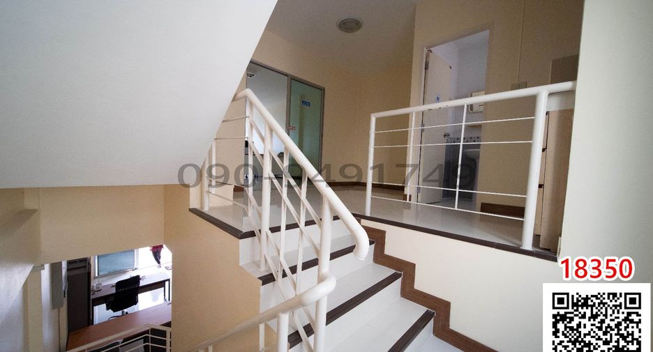For sale 4 bedrooms retail Space in Lat Krabang, Bangkok