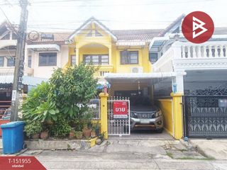 For sale 2 bedrooms townhouse in Wang Thonglang, Bangkok