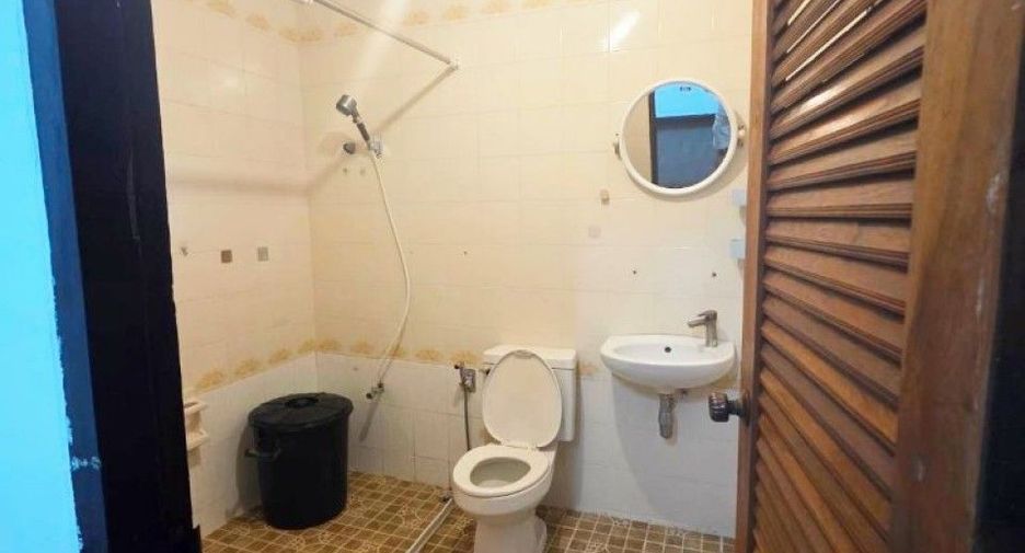 For sale 2 bedrooms townhouse in Wang Thonglang, Bangkok