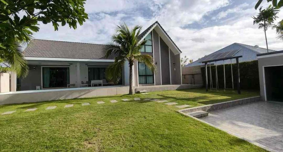 Villa en alquiler de 4 habitaciones en Bang Lamung, Chonburi