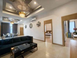 Villa en alquiler de 4 habitaciones en Bang Lamung, Chonburi