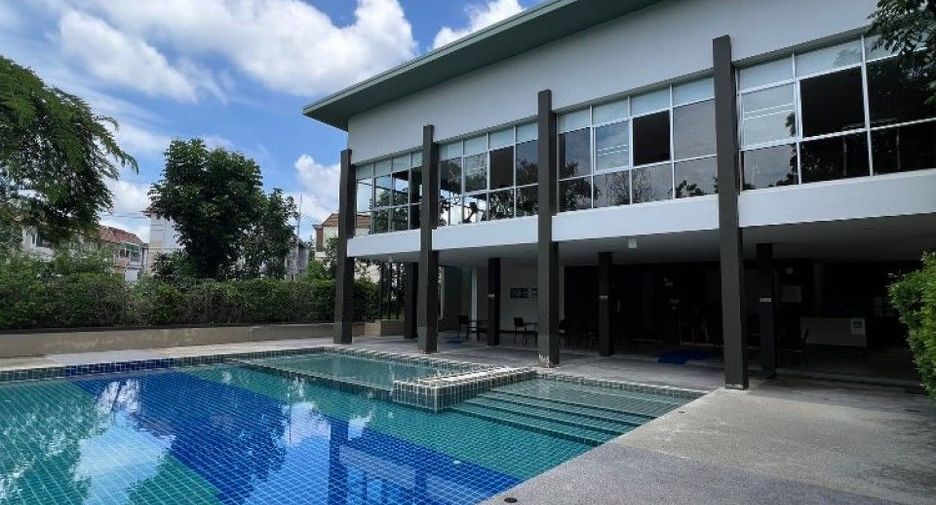 À vendre 1 chambre condo à Mueang Chon Buri, Chonburi