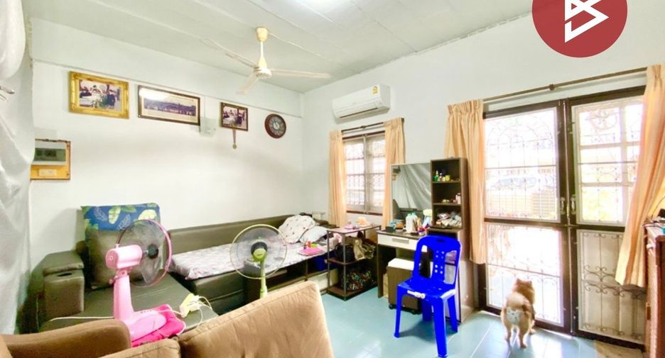 Reihenhaus zum Kauf mit 2 Zimmer in Mueang Chon Buri, Chonburi