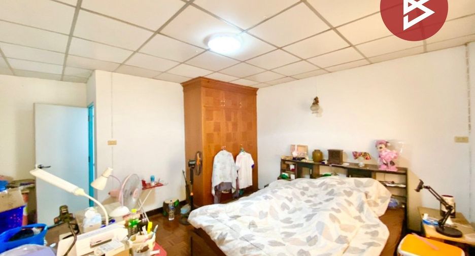 Reihenhaus zum Kauf mit 2 Zimmer in Mueang Chon Buri, Chonburi