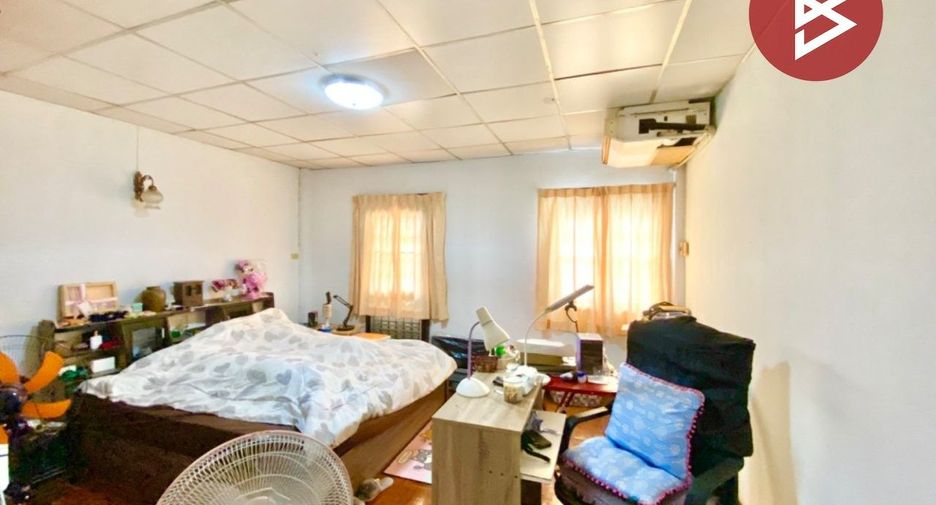 Reihenhaus zum Kauf mit 2 Zimmer in Mueang Chon Buri, Chonburi