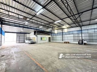 For rent warehouse in Bang Kapi, Bangkok