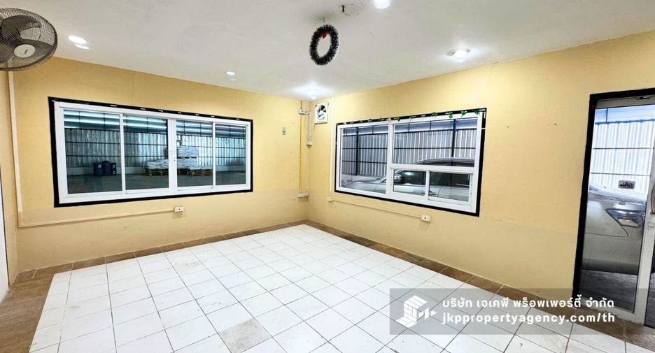 For rent warehouse in Bang Kapi, Bangkok