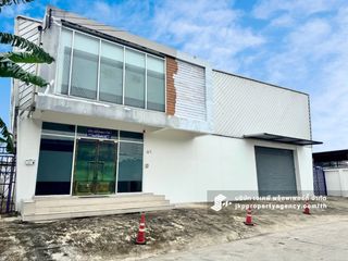 For rent warehouse in Bang Kapi, Bangkok