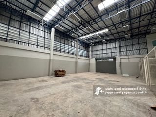 For rent warehouse in Bang Kapi, Bangkok