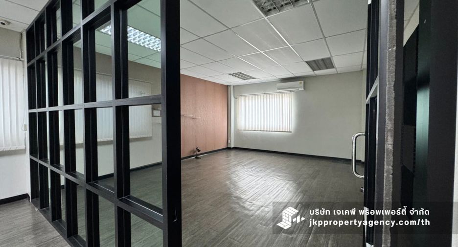 For rent warehouse in Bang Kapi, Bangkok