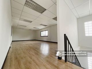 For rent warehouse in Bang Kapi, Bangkok